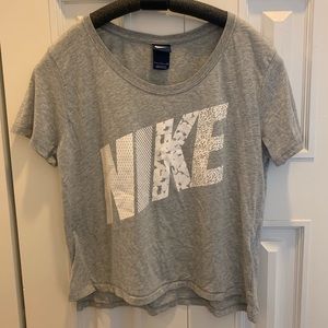 Nike gray small short sleeve top t-shirt